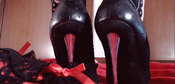  Hot shoes high heels foot fetish play are you ready to worship my feet